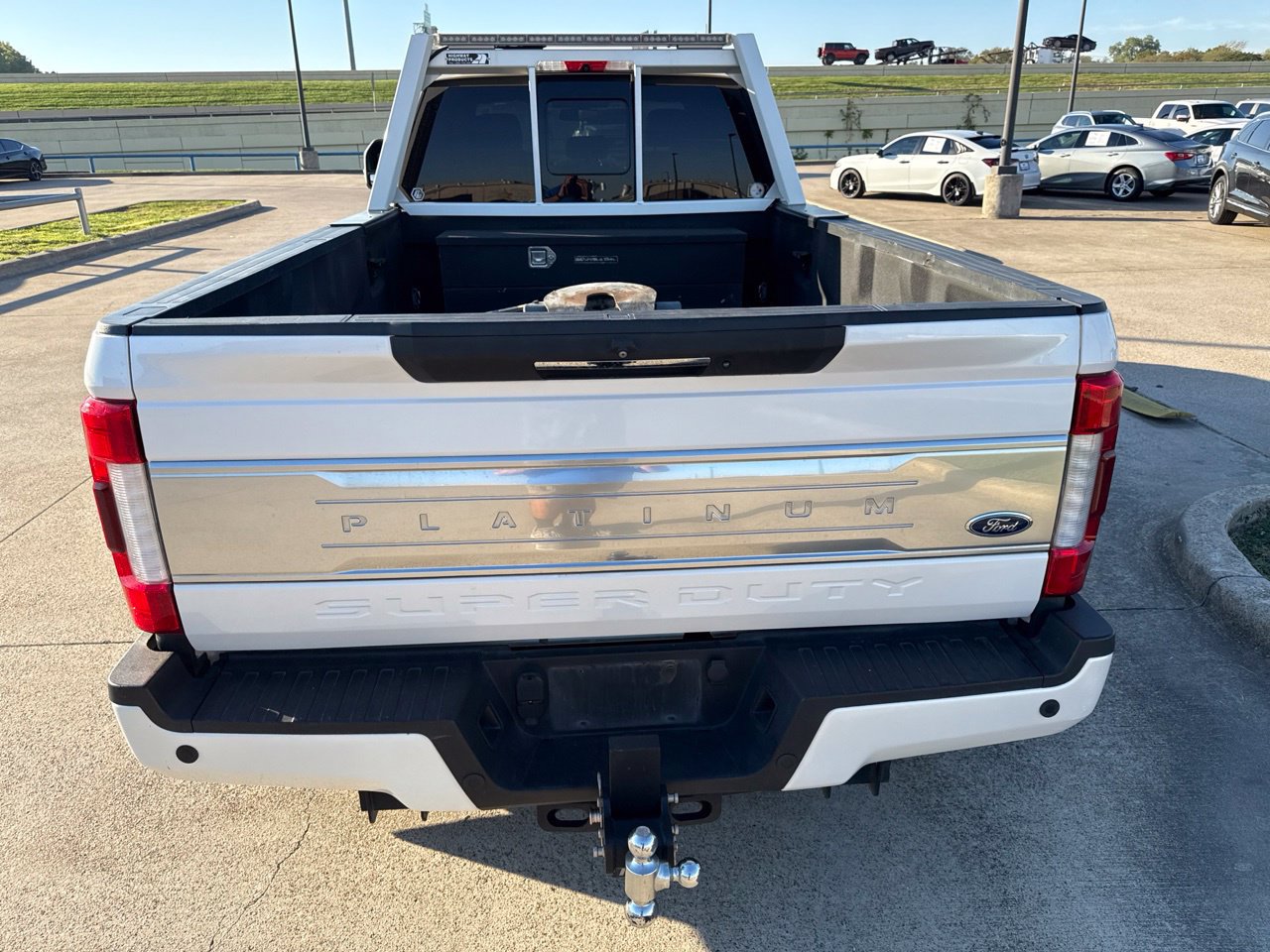 Used 2017 Ford F350 Platinum w/ Platinum Ultimate Package RWD image 9