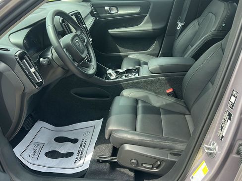 Used 2026 Volvo XC40 B5 Plus AWD/4WD image 20