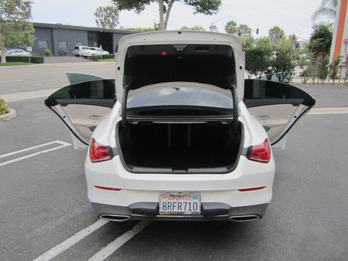 Used 2020 Mercedes-Benz CLA 250 image 11