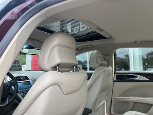 Used 2018 Lincoln MKZ Reserve w/ Climate Package AWD/4WD image 5