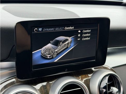 Used 2019 Mercedes-Benz C 300 Sedan image 54