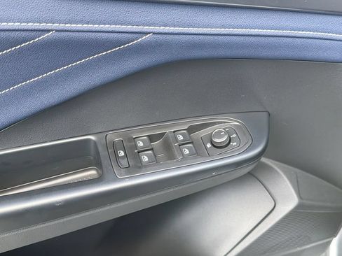 New 2026 Volkswagen Taos SEL AWD/4WD image 16