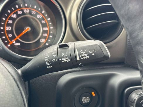 Used 2018 Jeep Wrangler Unlimited Sport S AWD/4WD image 27