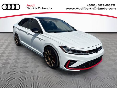 Used 2025 Volkswagen Jetta GLI Autobahn FWD image 1