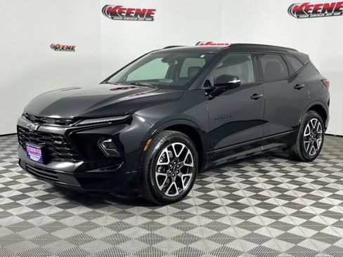 Used 2024 Chevrolet Blazer RS w/ Enhanced Convenience Package image 5