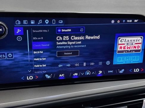 Used 2025 Chevrolet Traverse LT w/ LPO, Floor Liner Package FWD image 16