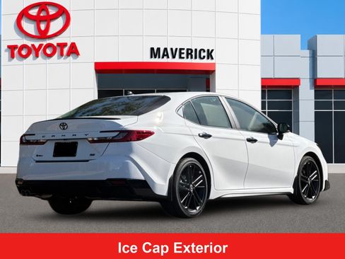 New 2026 Toyota Camry Hybrid FWD image 5
