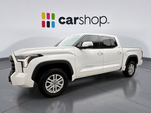 Used 2022 Toyota Tundra SR5 w/ Advanced Technology Package AWD/4WD image 1