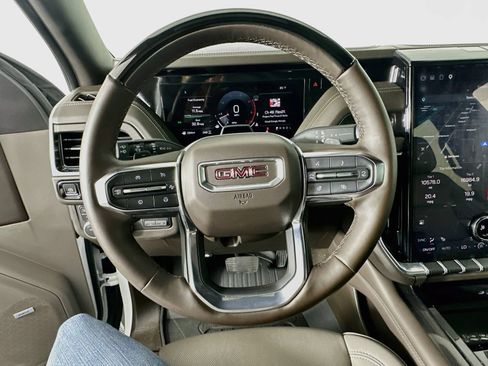 Used 2026 GMC Yukon XL Elevation AWD/4WD image 12