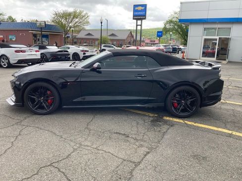 Used 2021 Chevrolet Camaro SS w/ Redline Edition RWD image 15