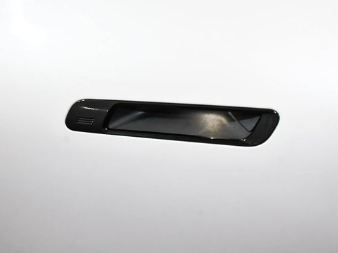 Used 2024 BMW iX xDrive50 w/ Sport Package AWD/4WD image 12