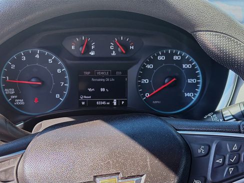 Used 2019 Chevrolet Equinox LS image 11