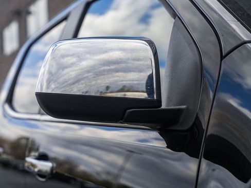 Used 2019 GMC Canyon SLT w/ Driver Alert Package image 17