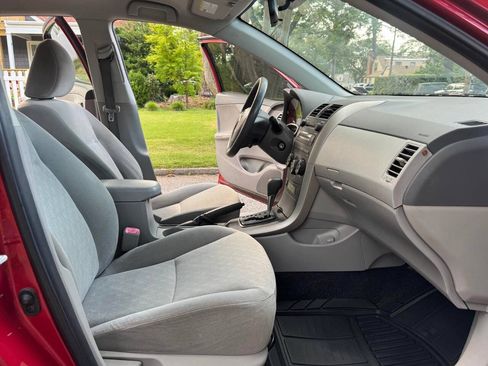 Used 2009 Toyota Corolla LE FWD image 9