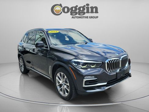 Used 2019 BMW X5 xDrive40i w/ Premium Package 2 AWD/4WD image 4