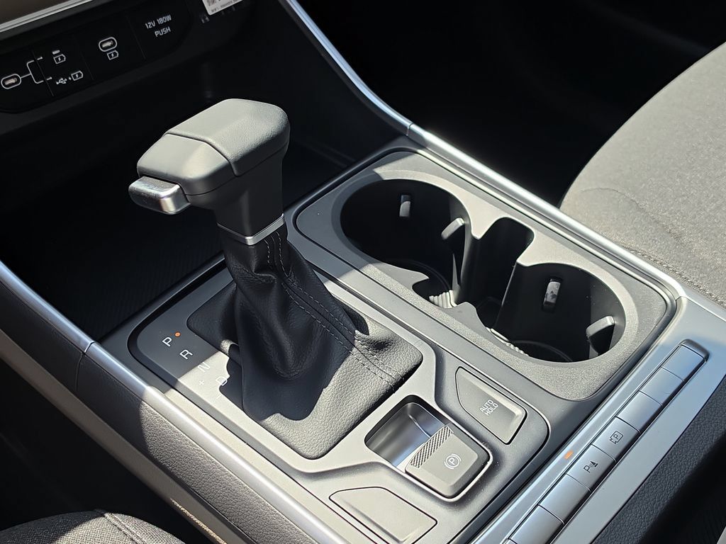 New 2027 Kia Carnival LX FWD image 26