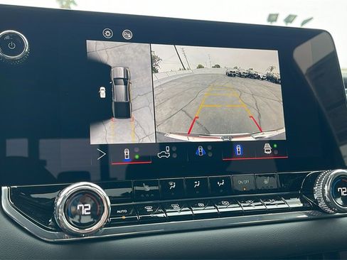 New 2025 GMC Canyon Elevation w/ Convenience Package image 17