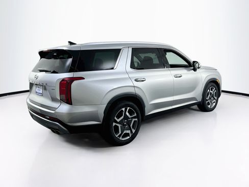 Used 2024 Hyundai Palisade SEL w/ Premium Package AWD/4WD image 5