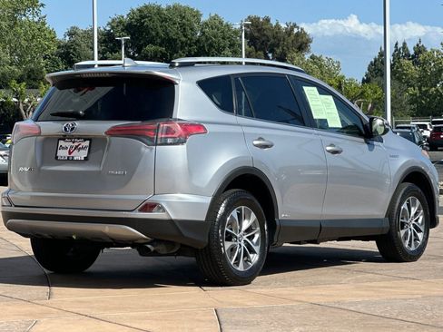 Certified 2018 Toyota RAV4 LE w/ Carpet Mat Package AWD/4WD image 4