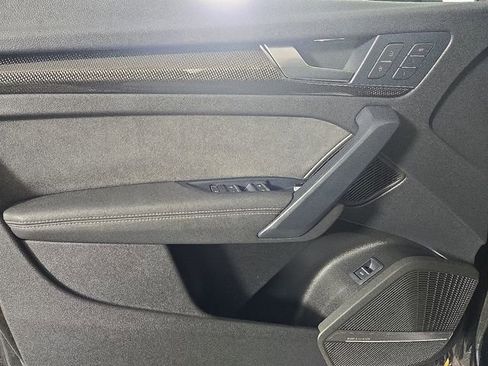 Used 2023 Audi SQ5 Premium Plus w/ Premium Plus Package image 12