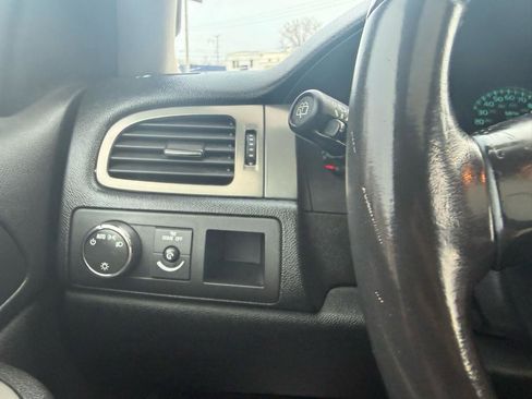 Used 2009 Chevrolet Tahoe LS image 18