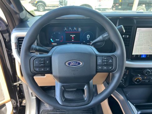 New 2025 Ford F350 XLT w/ Black Appearance Package image 9