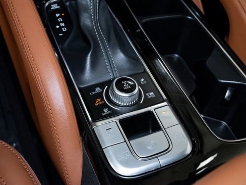 Certified 2024 Kia Telluride SX Prestige X-Line AWD/4WD image 24