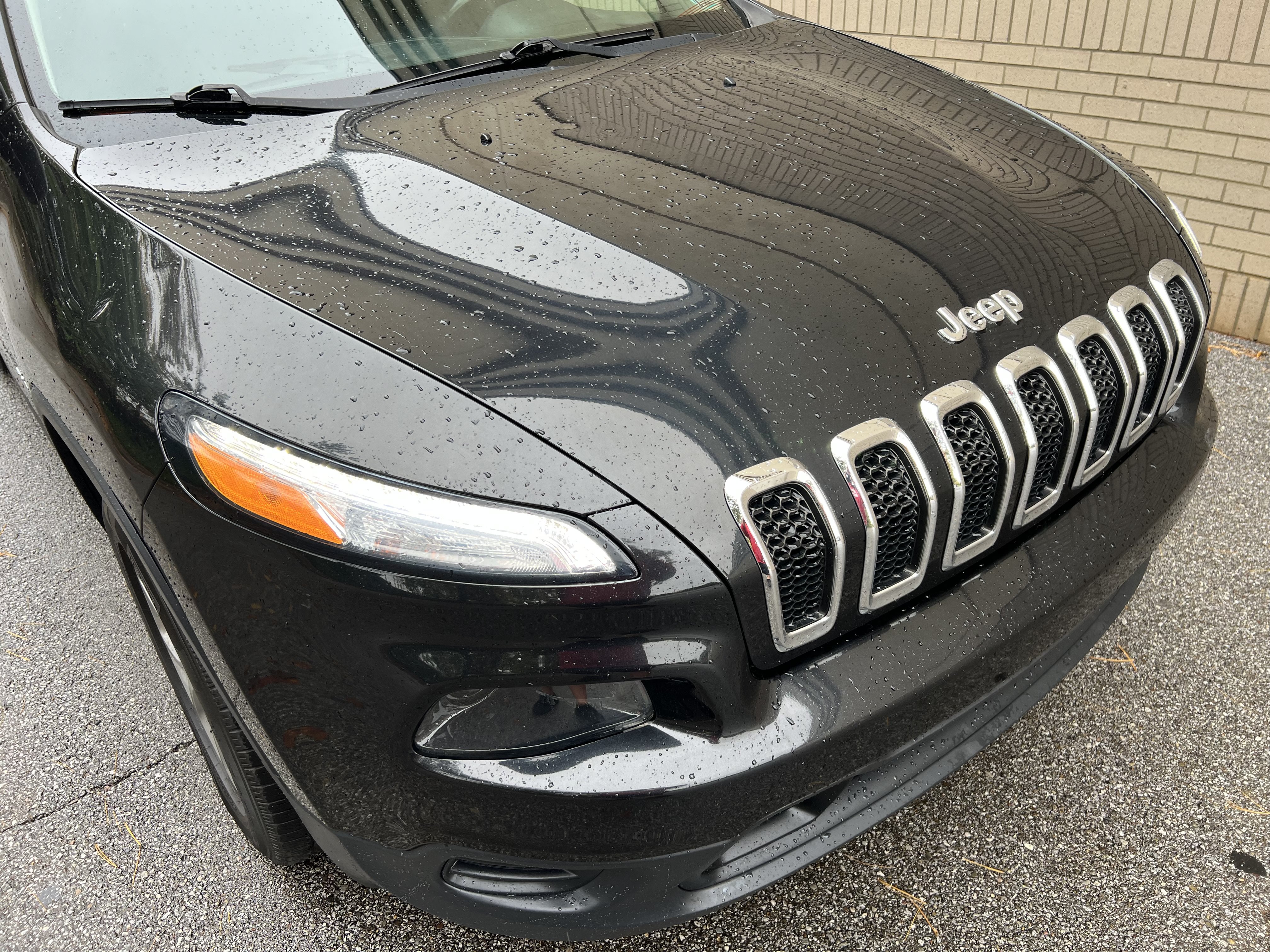 Used 2016 Jeep Cherokee Sport w/ Cold Weather Group AWD/4WD image 14