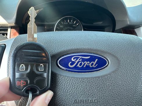 Used 2013 Ford Edge Limited image 39