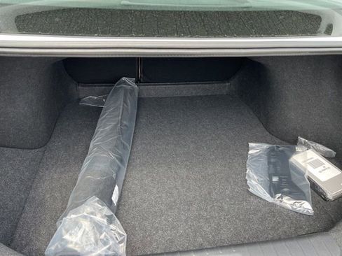 Used 2024 Nissan Sentra SV w/ SV Premium Package image 29