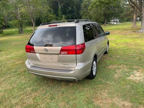 Used 2004 Toyota Sienna LE image 19