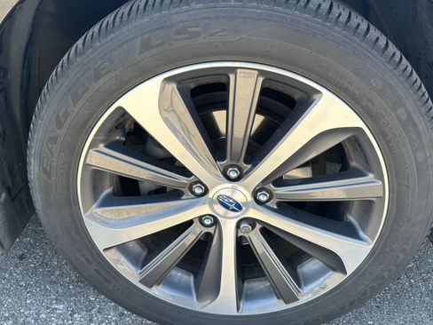 Used 2017 Subaru Legacy 2.5i Limited image 15