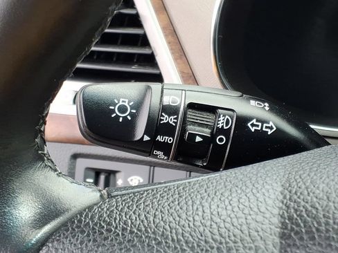 Used 2018 Hyundai Santa Fe Sport w/ 2.4L Tech Package 04 AWD/4WD image 19