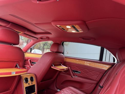 Used 2016 Bentley Flying Spur V8 image 29