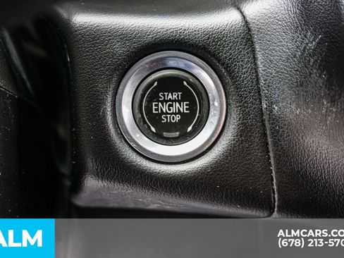 Used 2022 Chevrolet Suburban High Country image 45