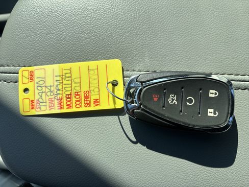 Used 2024 Chevrolet Malibu LT FWD image 29