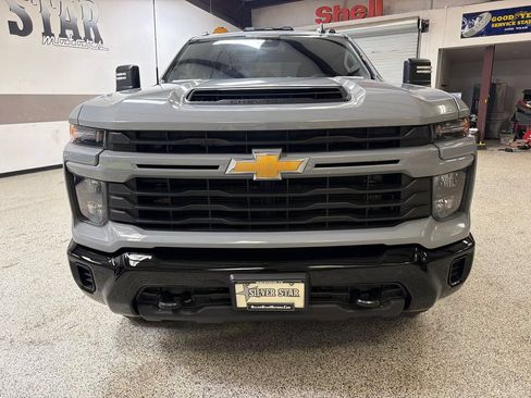 Used 2024 Chevrolet Silverado 2500 Custom w/ Custom Value Package AWD/4WD image 12