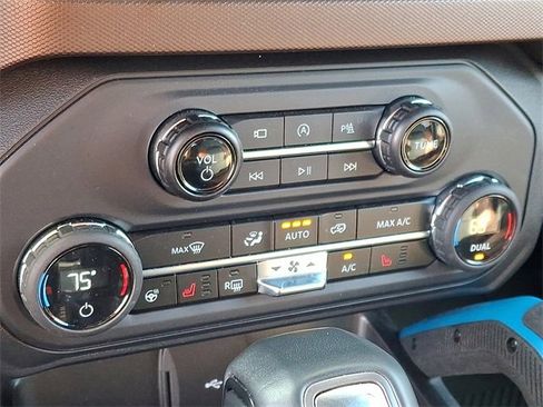 Used 2023 Ford Bronco Outer Banks image 15