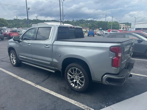 Used 2026 Chevrolet Silverado 1500 High Country AWD/4WD image 6