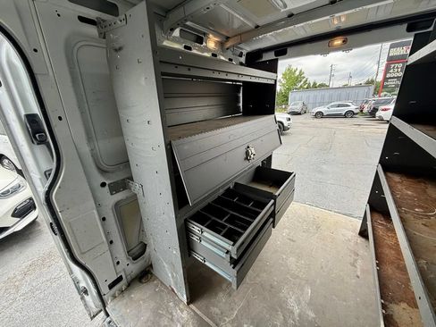 Used 2021 Mercedes-Benz Sprinter 2500 w/ Premium Package image 14