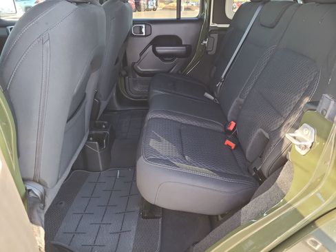 Used 2021 Jeep Wrangler Unlimited Sport image 21
