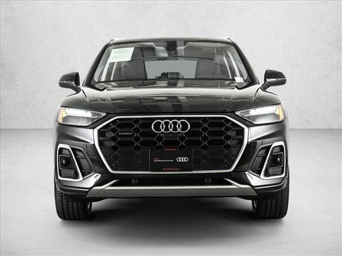 Used 2023 Audi Q5 2.0T Premium Plus w/ Premium Plus Package AWD/4WD image 2
