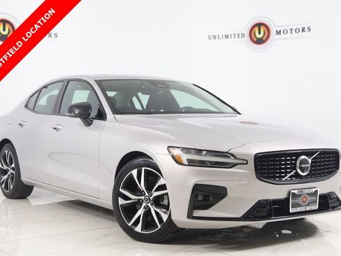 Used 2024 Volvo S60 B5 Plus AWD/4WD image 1