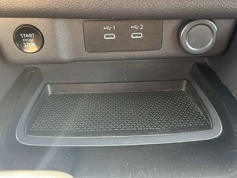 Used 2025 Nissan Rogue SV FWD image 26