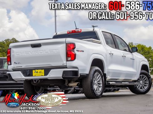Used 2024 Chevrolet Colorado LT w/ LT Convenience Package III AWD/4WD image 6