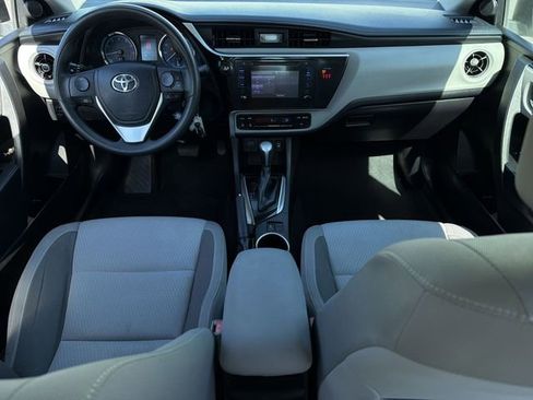 Used 2019 Toyota Corolla LE FWD image 16
