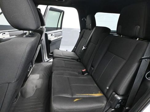 Used 2017 Ford Expedition XLT AWD/4WD image 36