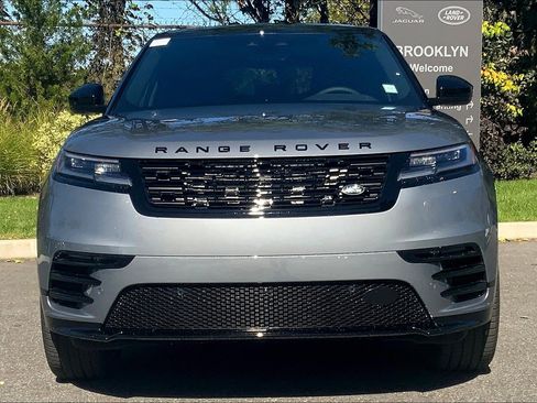 New 2026 Land Rover Range Rover Velar Dynamic SE image 3