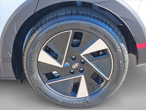New 2026 Hyundai Ioniq 5 SEL image 9