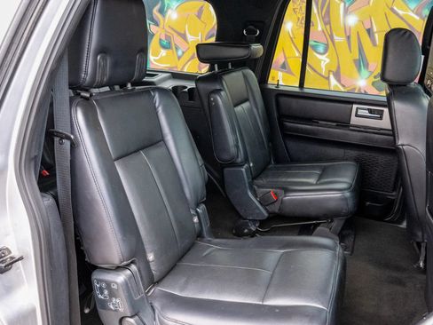 Used 2015 Ford Expedition EL Limited w/ Equipment Group 301A RWD image 31